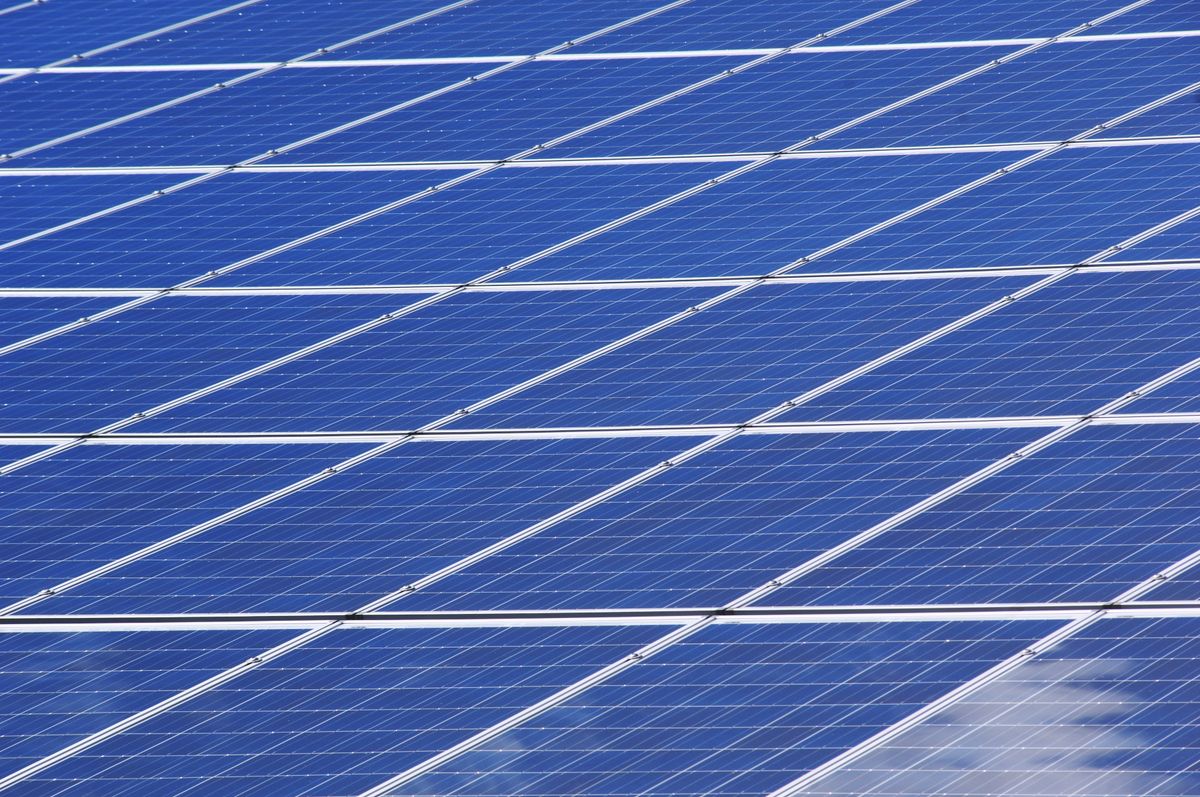 Residential rooftop solar installation